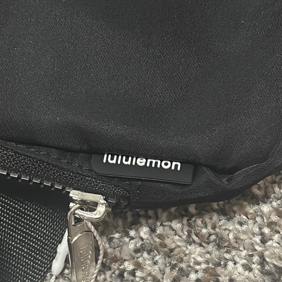 Lululemon Athletica EVERYWHERE BELT BAG 1L NWT - Picture 2 of 12